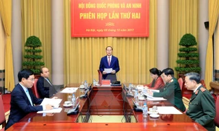 Chủ tịch nước Trần Đại Quang, Chủ tịch Hội đồng Quốc phòng và An ninh chủ trì Phiên họp thứ hai Hội đồng Quốc phòng và An ninh, nhiệm kỳ 2016-2021. (Ảnh: Nhan Sáng/TTXVN.) 