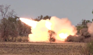 [VIDEO] Hệ thống HIMARS được Mỹ chuyển sang Syria uy lực thế nào?