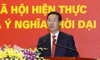 Đồng chí Võ Văn Thưởng, Trưởng Ban Tuyên giáo Trung ương phát biểu khai mạc. Ảnh: Văn Điệp - TTXVN