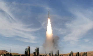 Trung Quốc khai hỏa hệ thồng phòng không HQ-9. Ảnh: Sina