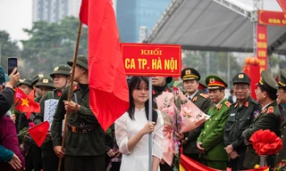 Chủ tịch Hà Nội cùng thứ trưởng Bộ Công an dự ngày hội tòng quân 