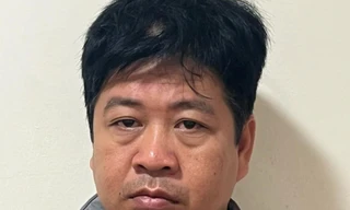 Cựu Chánh Văn phòng huyện Măng Thít đã sử dụng 69 tỉ đồng nhận từ Hậu 'pháo' như thế nào?