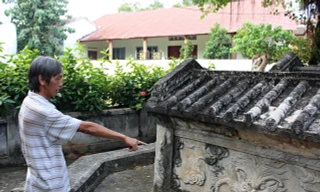 Giai thoại ngôi mộ hơn 200 tuổi, ai đi ngang cũng cúi chào ở Long An