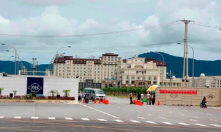 Phó Thủ tướng Trương Hòa Bình đã báo cáo Quốc hội việc thực hiện các Nghị quyết của Quốc hội