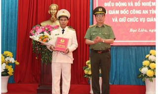 Lãnh đạo Bộ Công an trao quyết định bổ nhiệm cho giám đốc công an Bạc Liêu