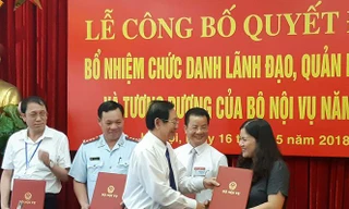 Bộ Nội vụ và nhiều đơn vị từng tổ chức thi tuyển các chức danh lãnh đạo.