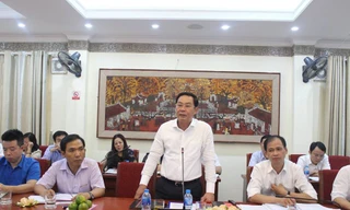 Hà Nội làm việc với đoàn giám sát ngày 17/5. Ảnh LD