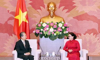 Chủ tịch Quốc hội Nguyễn Thị Kim Ngân tiếp Đại sứ Trung Quốc Hùng Ba. Ảnh QH