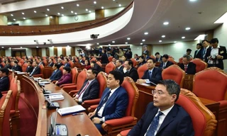 Khai mạc Hội nghị TƯ 9 tại Hà Nội