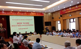 Cử tri phát biểu tại buổi tiếp xúc cử tri sáng 19/6