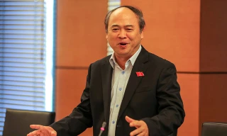 Phó Chủ nhiệm Uỷ ban Tài chính Ngân sách Bùi Đặng Dũng