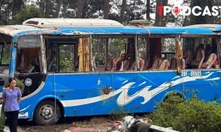 NÓNG 26/4: Công an thông tin nguyên nhân vụ lật xe khách 3 người chết ở Tam Đảo