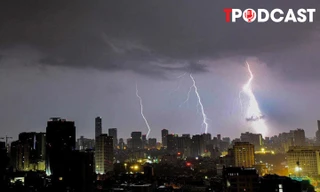 NÓNG 25/4: Chuyên gia lý giải hiện tượng hàng nghìn cú sét dội xuống miền Bắc sáng nay