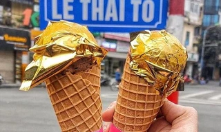 Cà chua tăng giá dựng đứng; kem dát vàng ra mắt, giới trẻ ùn ùn đi mua