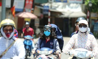 Nắng nóng đỉnh điểm, chỉ số tia UV gây hại rất cao