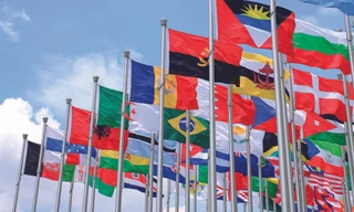 Khám phá điều bất ngờ trên quốc kỳ, màu nào được dùng nhiều nhất?