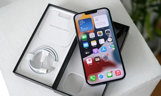 iPhone 13 xách tay chạm đáy, giảm giá hơn 10 triệu đồng sau gần 2 tháng về Việt Nam