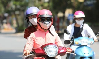 Nắng nóng gay gắt ở Nam Bộ, miền Bắc tăng nhiệt