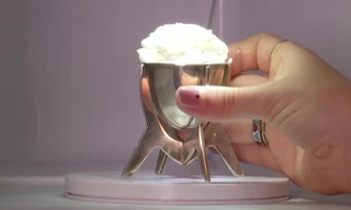 Kem vani đầu tiên trên thế giới làm từ... rác thải nhựa