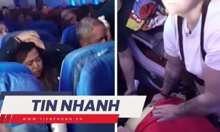 TIN NHANH: Máy bay Boeing 787-9 rơi tự do, gần 20 hành khách văng lên nóc cabin