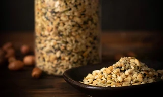 Muối vừng thành đặc sản 600.000 đồng/kg; sự thật tôm hùm ‘cấm biên’ giá bèo