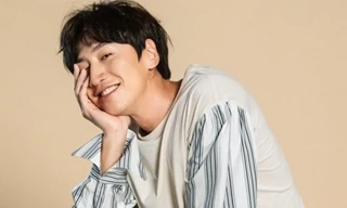 'Hoàng tử Châu Á' Lee Kwang Soo chính thức rời 'Running Man' sau 11 năm gắn bó. 
