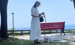 'Nàng dâu mới hot nhất showbiz Hàn' khoe ảnh đi chơi hạnh phúc, 'ngầm' khoe đang có 'tin vui'? 