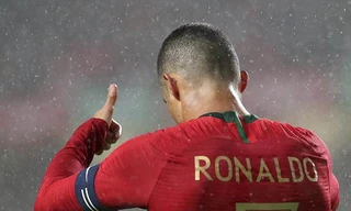 Ronaldo tịt ngòi, HLV Bồ Đào Nha đe dọa cả thế giới