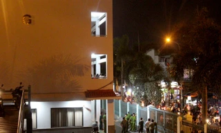 Hiện trường vụ người phụ nữ tử vong tại ký túc xá Đại học Công Nghiệp. Ảnh: Zing