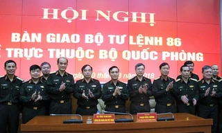 Thủ trưởng Bộ Tổng Tham mưu chứng kiến ký bàn giao giữa các cơ quan Bộ Tổng Tham mưu và Bộ tư lệnh 86.