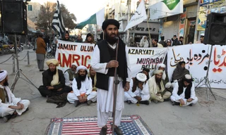 Người Pakistan biểu tình phản đối Tổng thống Mỹ Trump. Ảnh: AFP