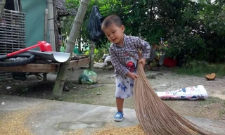 Cậu bé bị đâm xuyên não khỏe mạnh đón Tết ở tuổi lên 3