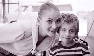 Asia Argento và Jimmy Bennett từng đóng vai mẹ con trong “The Heart Is Deceitful Above All Things” (2004).