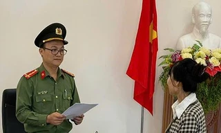 Khởi tố 3 đối tượng vận chuyển trái phép tiền tệ qua biên giới