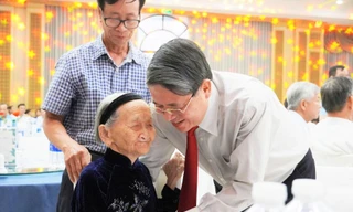 Phó Chủ tịch Quốc hội dự kỷ niệm 60 năm Chiến thắng Núi Thành