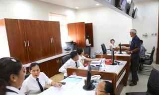 Đà Nẵng yêu cầu xin lỗi dân nếu hồ sơ quá hạn, xử lý cán bộ có hành vi nhũng nhiễu