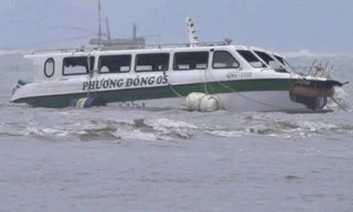 Thuyền trưởng vụ lật tàu du lịch trên biển Cửa Đại lĩnh 7 năm tù