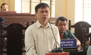 Chiếm đoạt tiền, lừa bán đất của anh trai để trả nợ