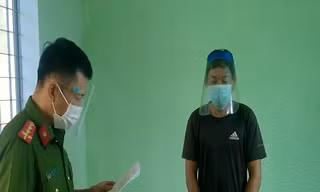 Đối tượng Huỳnh Đắc Cường bị bắt. Ảnh CA