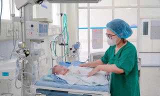 Bé gái hơn 3 tháng tuổi ở Quảng Nam vượt qua ca đại phẫu tim hở