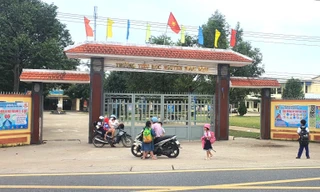 15 học sinh ở Quảng Nam nhập viện cấp cứu sau khi ăn sữa chua