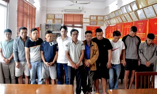 Bắt cóc nhóm cờ bạc bịp để đòi tiền chuộc