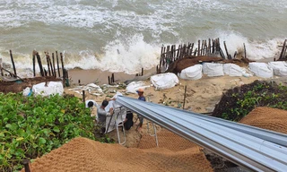 Hội An kiến nghị công bố tình huống khẩn cấp về sạt lở bờ biển 