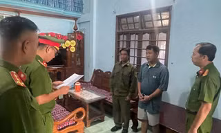 Tạm giữ hình sự đối tượng đập phá hàng loạt ATM ở Quảng Nam