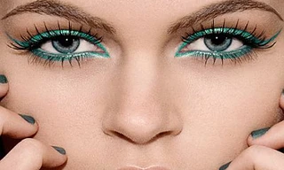 Không make- up, stress hơn phỏng vấn xin việc