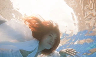 Mai Thỏ ma mị trong bộ ảnh dưới nước