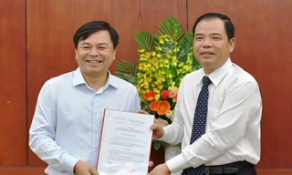 Bộ trưởng NN&PTNT Nguyễn Xuân Cường trao Quyết định bổ nhiệm ông Nguyễn Hoàng Hiệp giữ chức Thứ trưởng Bộ NN&PTNT