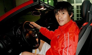 Cầu thủ Việt, siêu xe và bão giá