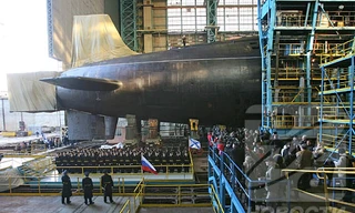 Tổng thống Putin theo dõi lễ kéo cờ ‘sát thủ’ Yury Dolgoruky