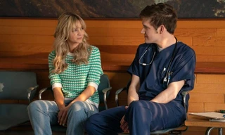 'Cô gái trẻ hứa hẹn': Viên đạn bọc đường chí mạng cho những gã tồi giả danh trai tốt